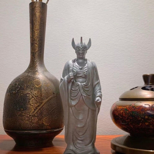 Ultraman Taro Budraman UltraBudha Silver Statue